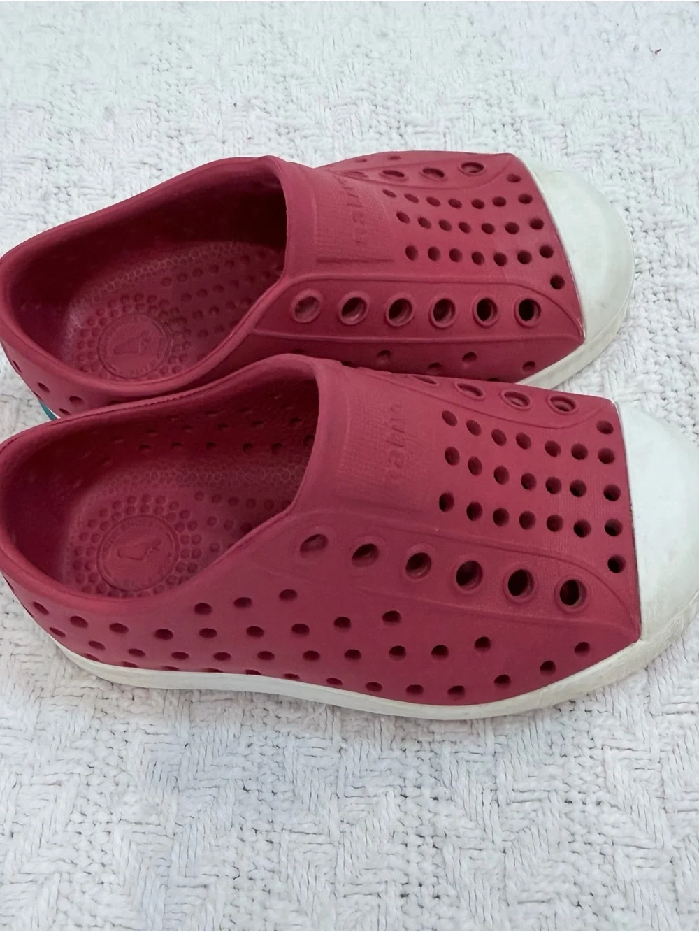 Native Kids Water Shoes in Burgundy with White Toe Caps